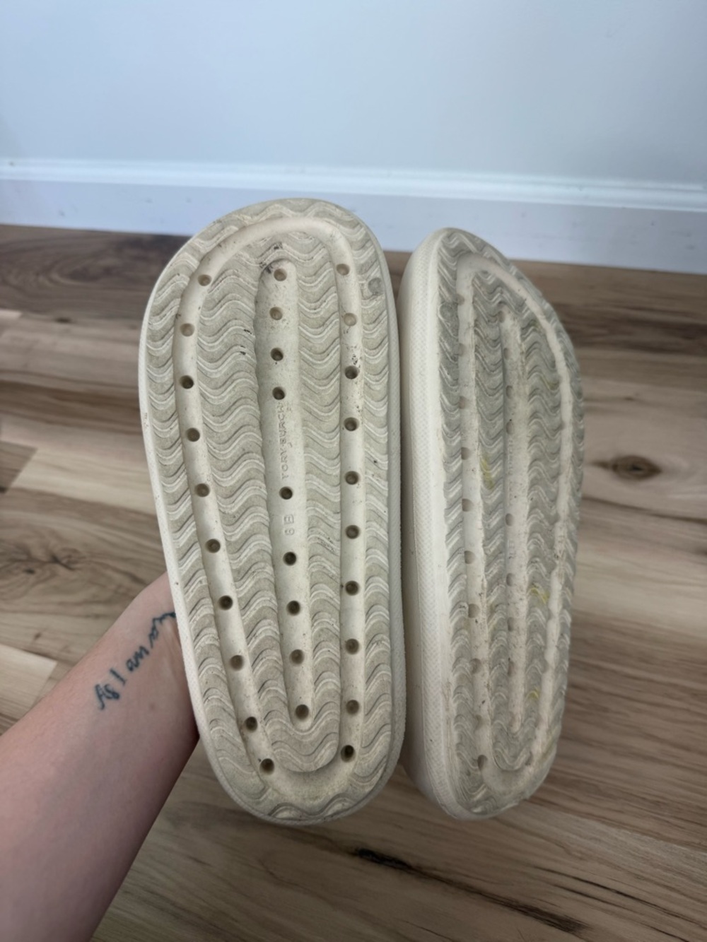 Tory Burch Cream Shower Slide Sandals - Picture 5 of 7